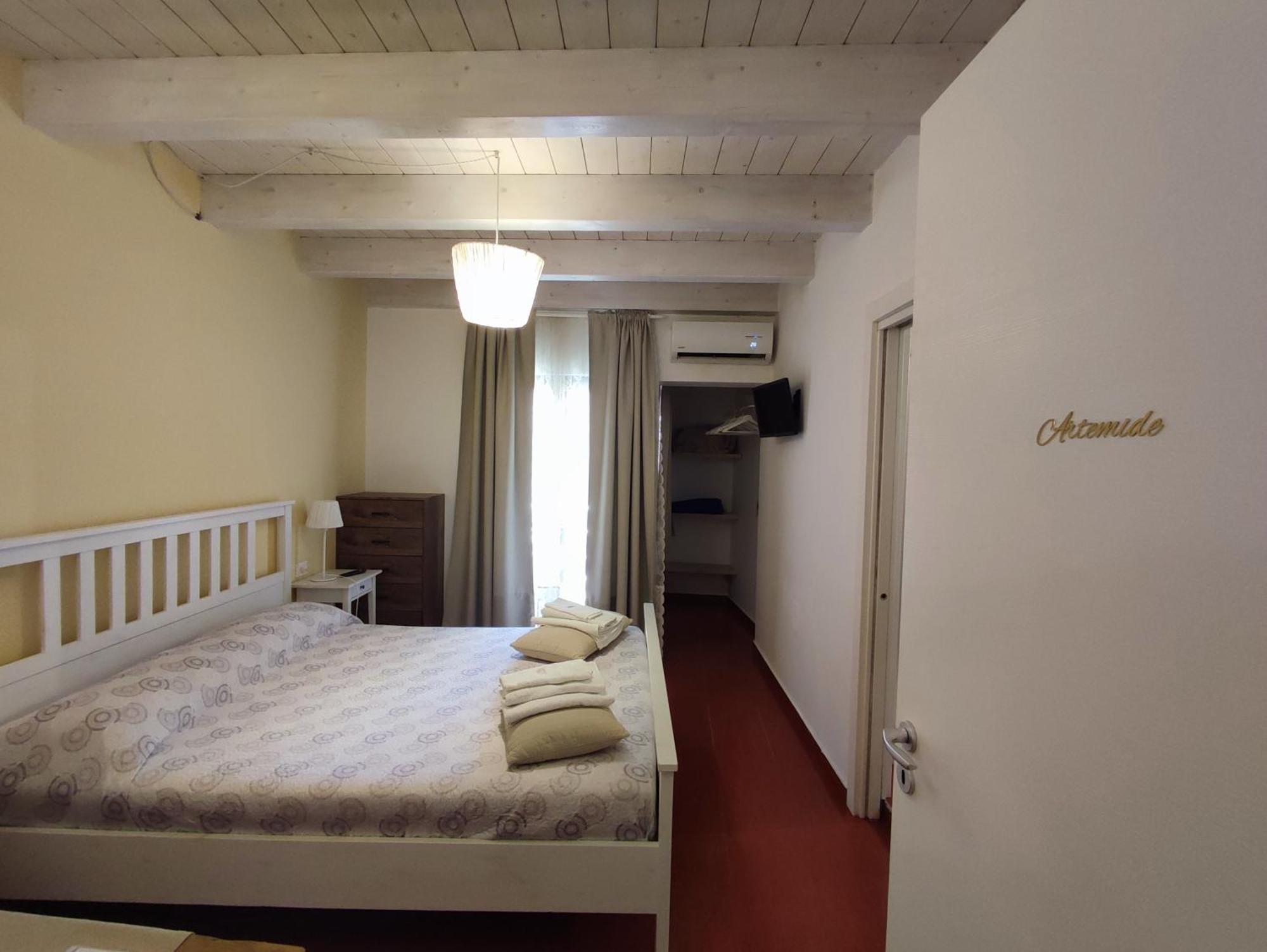 Yhomisus Bed and Breakfast Comiso Buitenkant foto