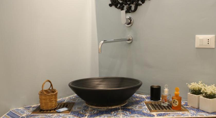 Yhomisus Bed and Breakfast Comiso Buitenkant foto