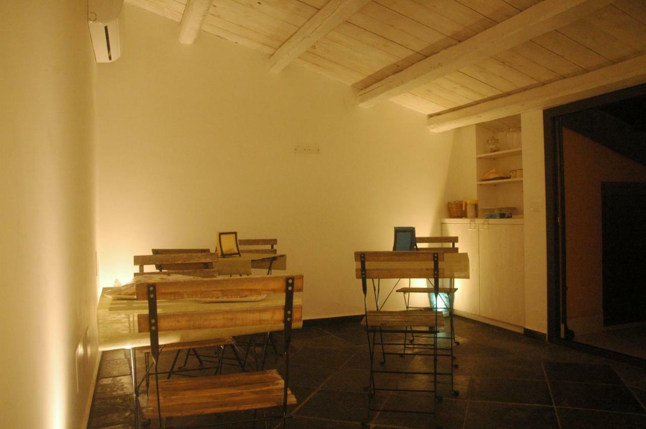 Yhomisus Bed and Breakfast Comiso Buitenkant foto