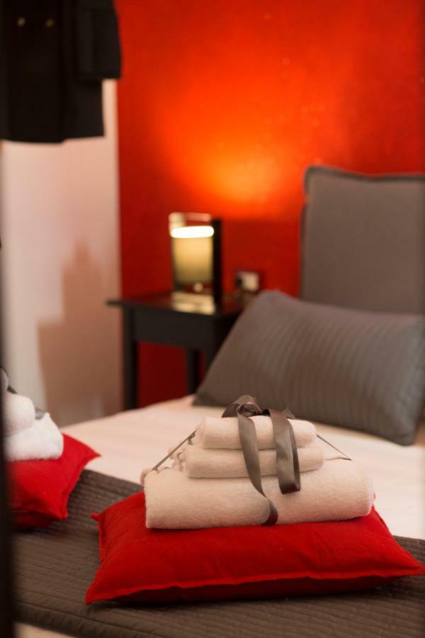 Yhomisus Bed and Breakfast Comiso Buitenkant foto